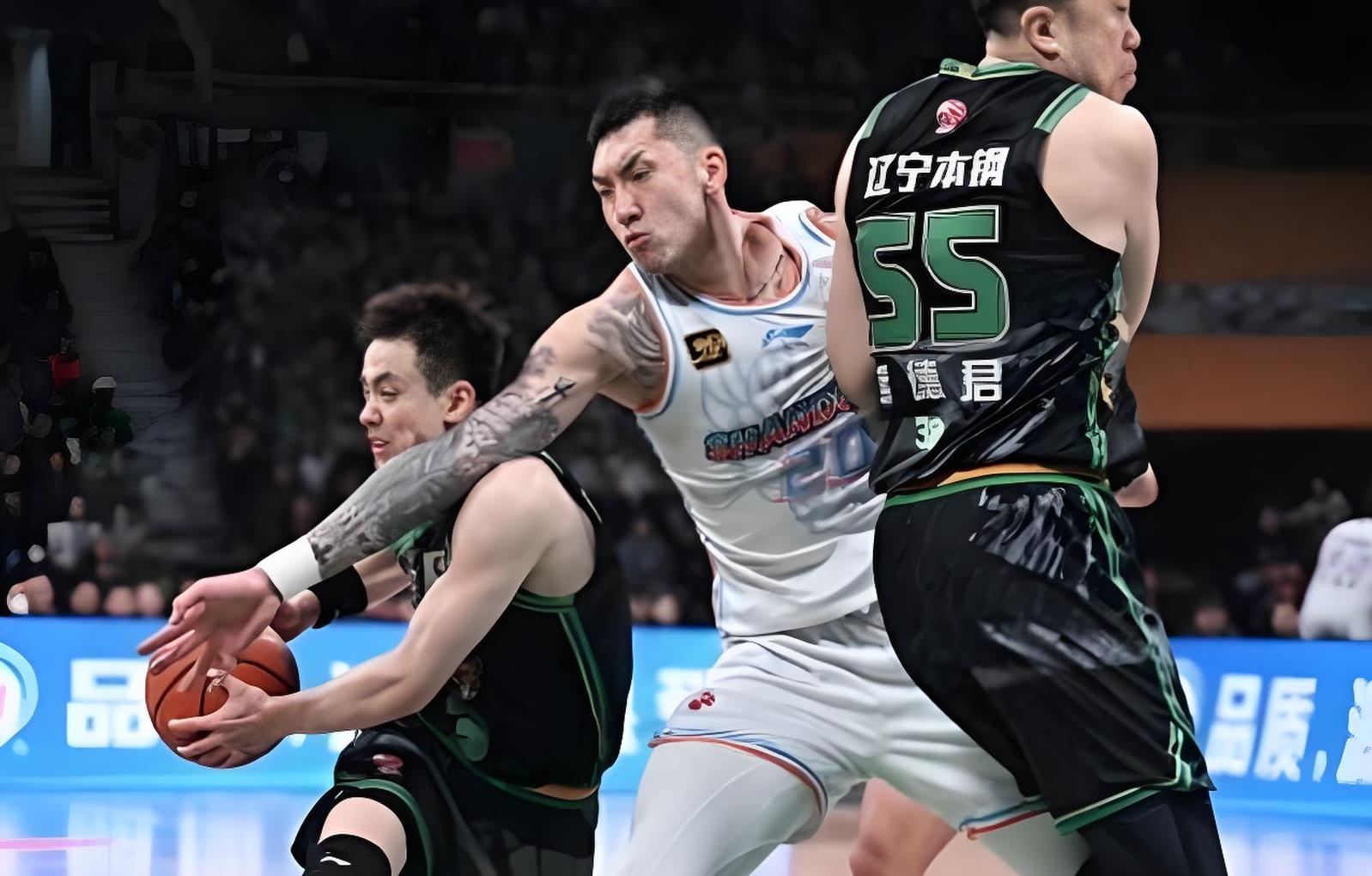 山东男篮发布备战花絮，关键时刻更衣室发声，葡超任务艰巨，阵容厚度经受考验的简单介绍